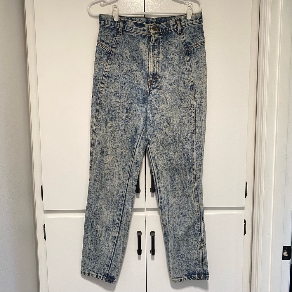 Vintage ‘Chic’ brand high rise acid stone washed jeans - Picture 6 of 7